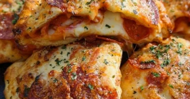 Köstliche Luftfritteusen-Calzonen aus dem Air Fryer, knusprig und gesund